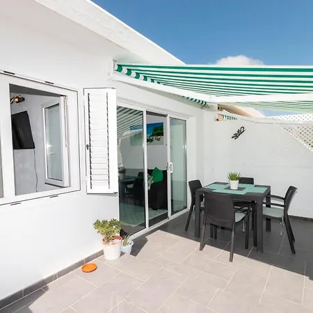 Hilltop Vista Apartment *